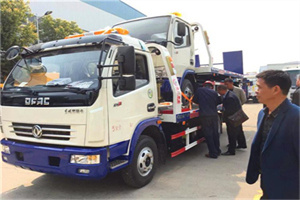 水富汽车道路救援拖车价格